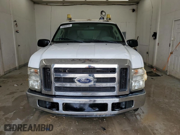 2008 Ford F-250 XL with VIN 1FTNF20538EC06469, listed as a Copart auction lot 54568255 with 268,479 mi miles and Salvage title. Bid and sale history available at DreamBid. Image 5.