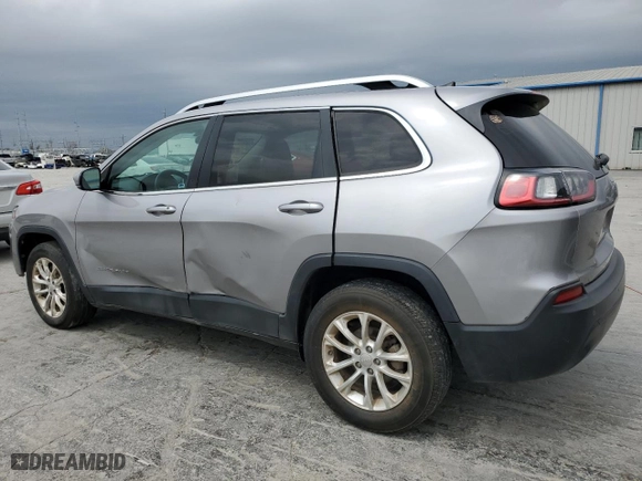 2019 Jeep Cherokee Latitude with VIN 1C4PJLCB8KD370134, listed as a Copart auction lot 51625815 with 102,887 mi miles and Clean Title. Bid and sale history available at carsss.com. Image 2.