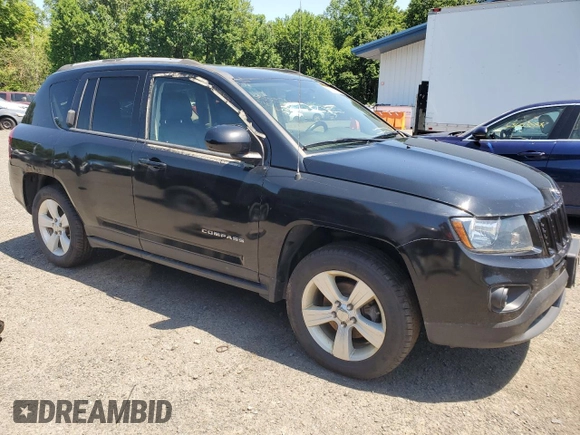 2017 Jeep Compass High Altitude with VIN 1C4NJDEB9HD191846, listed as a Copart auction lot 63503625 with 121,168 mi miles and Clean title. Bid and sale history available at DreamBid. Image 4.