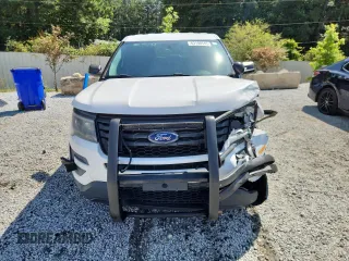 2017 Ford Police Interceptor Utility z VIN 1FM5K8AR1HGC62541, wystawiony jako Copart lot #63190445 z przebiegiem 113 007 mil mil oraz Czysty tytuł • Clean title. Historia ofert i sprzedaży dostępna na DreamBid. Obrazek 5.