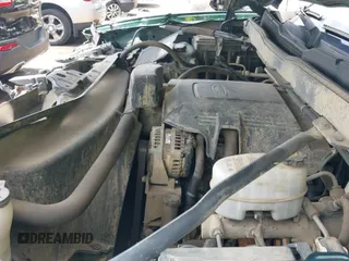 2015 Chevrolet Silverado 2500HD Work Truck z VIN 1GC2KUEG0FZ509915, wystawiony jako IAAI lot #42600131 z przebiegiem 292 575 mil mil oraz . Historia ofert i sprzedaży dostępna na DreamBid. Obrazek 15.