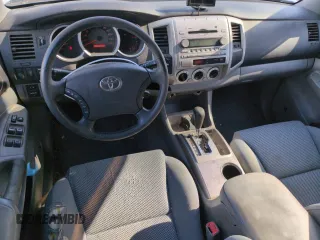 2006 Toyota Tacoma z VIN 5TEMU52N76Z249187, wystawiony jako Copart lot #53511195 z przebiegiem 247 808 mil mil oraz Szkoda całkowita • Salvage title. Historia ofert i sprzedaży dostępna na DreamBid. Obrazek 8.