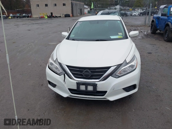 2016 Nissan Altima SR with VIN 1N4AL3AP4GC258657, listed as a IAAI auction lot 41975494 with 99,666 mi miles and . Bid and sale history available at carsss.com. Image 12.
