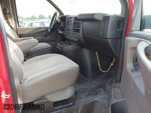 2014 Chevrolet Express Cargo with VIN 1GCSGAFX3E1156517, listed as a IAAI auction lot 42407242 with 154,000 mi miles and . Bid and sale history available at DreamBid. Image 5.