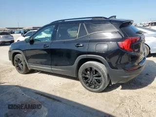 2020 GMC Terrain SLE z VIN 3GKALMEV2LL296240, wystawiony jako Copart lot #52459945 z przebiegiem 72 154 mil mil oraz Szkoda całkowita • Salvage title. Historia ofert i sprzedaży dostępna na DreamBid. Obrazek 2.
