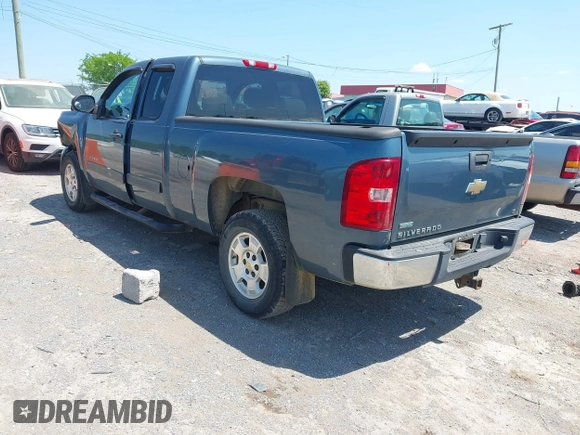 2011 Chevrolet Silverado 1500 LT with VIN 1GCRCSE05BZ202981, listed as a IAAI auction lot 42136318 with 106,277 mi miles and . Bid and sale history available at DreamBid. Image 3.