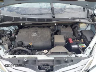 2017 Toyota Sienna XLE Auto Access Seat with VIN 5TDYZ3DC9HS815837, listed as a IAAI auction lot 41625844 with 102,956 mi miles and . Bid and sale history available at DreamBid. Image 10.
