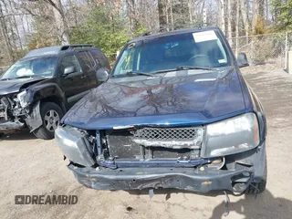 2007 Chevrolet TrailBlazer LS with VIN 1GNDT13SX72223972, listed as a IAAI auction lot 41609686 with 165,523 mi miles. Bid and sale history available at carsss.com. Image 12.