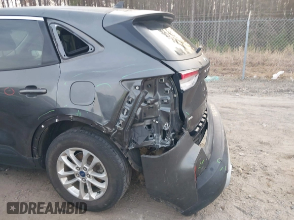 2020 Ford Escape SE с VIN 1FMCU9G62LUB56744, выставлен на аукционе IAAI как лот 41688910 с пробегом 34 999 миль миль и . История ставок и продаж доступна на DreamBid. Изображение 6.