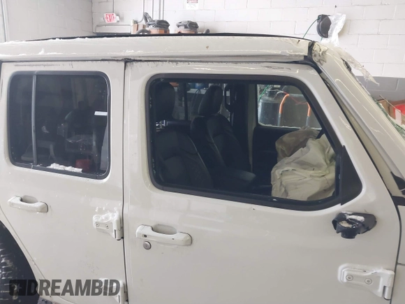 2022 Jeep Wrangler Unlimited Sahara with VIN 1C4HJXEN3NW222744, listed as a IAAI auction lot 41249285 with 43,780 mi miles and . Bid and sale history available at DreamBid. Image 20.