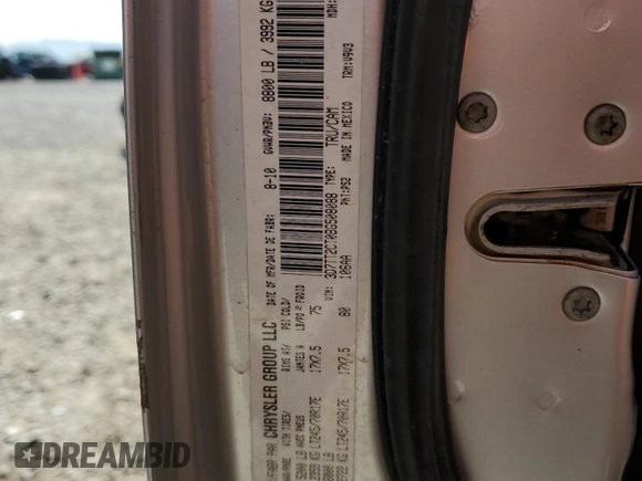 2011 Ram 2500 SLT z VIN 3D7TT2CT0BG508088, wystawiony jako Copart lot #57180845 z przebiegiem 111 311 mil mil oraz Szkoda całkowita • Salvage title. Historia ofert i sprzedaży dostępna na DreamBid. Obrazek 12.