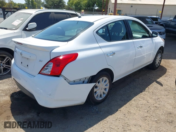 2018 Nissan Versa SV with VIN 3N1CN7AP5JL827146, listed as a IAAI auction lot 40182941 with 85,984 mi miles. Bid and sale history available at carsss.com. Image 4.