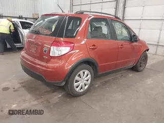 2010 Suzuki SX4 z VIN JS2YB5A33A6310165, wystawiony jako IAAI lot #42249231 z przebiegiem 93 750 mil mil oraz . Historia ofert i sprzedaży dostępna na DreamBid. Obrazek 4.