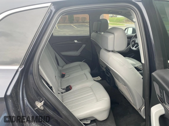 2018 Audi Q5 Premium Plus with VIN WA1BNAFY8J2224078, listed as a Copart auction lot 53841865 with 39,425 mi miles and Salvage Title. Bid and sale history available at carsss.com. Image 6.