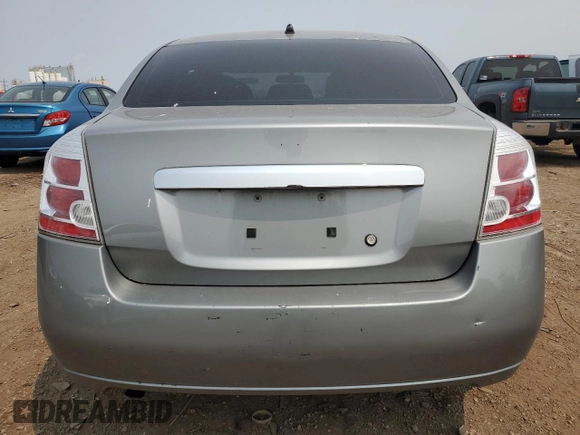 2010 Nissan Sentra S z VIN 3N1AB6AP6AL695976, wystawiony jako Copart lot #59365795 z przebiegiem 144 213 mil mil oraz Szkoda całkowita • Salvage title. Historia ofert i sprzedaży dostępna na DreamBid. Obrazek 6.