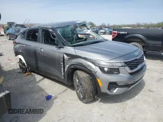 2023 Kia Seltos LX z VIN KNDEPCAA1P7362270, wystawiony jako Copart lot #51078145 z przebiegiem Nie podano mil oraz Szkody całkowita. Historia ofert i sprzedaży dostępna na DreamBid. Obrazek 4.