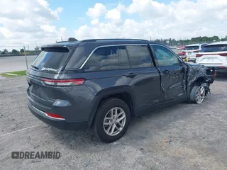 2024 Jeep Grand Cherokee Altitude z VIN 1C4RJHAG7RC703637, wystawiony jako IAAI lot #42046042 z przebiegiem 11 280 mil mil oraz . Historia ofert i sprzedaży dostępna na DreamBid. Obrazek 4.
