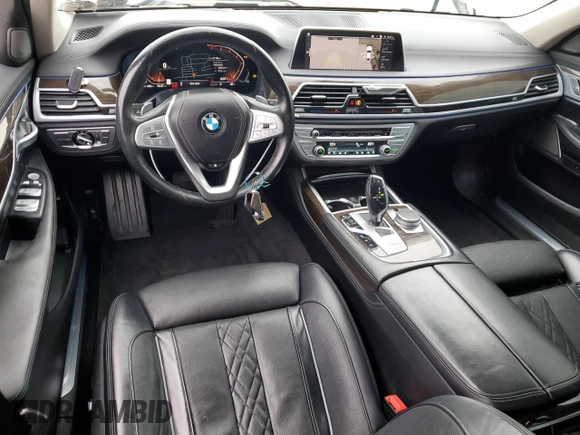 2020 BMW 7 Series 740i with VIN WBA7T2C02LCE43427, listed as a Copart auction lot 84253634 with 61,180 mi miles and Salvage Title. Bid and sale history available at carsss.com. Image 8.