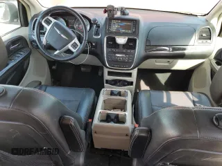 2014 Chrysler Town & Country Touring with VIN 2C4RC1BG9ER272669, listed as a Copart auction lot 53273665 with 182,766 mi miles and Salvage Title. Bid and sale history available at DreamBid. Image 8.