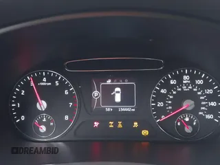2017 Kia Sorento LX с VIN 5XYPGDA52HG291151, выставлен на аукционе IAAI как лот 42294750 с пробегом 134 442 миль миль и . История ставок и продаж доступна на DreamBid. Изображение 7.