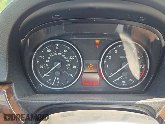 2011 BMW 3 Series 328i with VIN WBADW7C50BE727139, listed as a Copart auction lot 62877365 with 124,768 mi miles and Clean title. Bid and sale history available at DreamBid. Image 8.