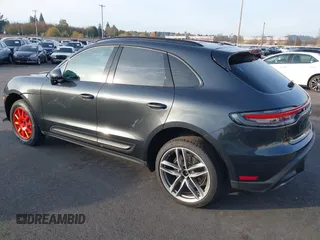 2022 Porsche Macan with VIN WP1AA2A55NLB07718, listed as a IAAI auction lot 40813536 with 15,336 mi miles. Bid and sale history available at carsss.com. Image 3.