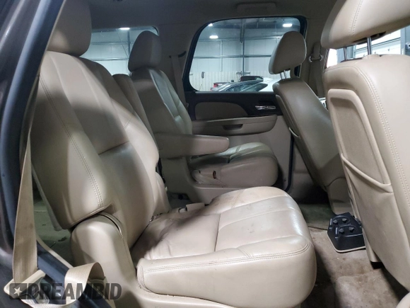 2011 Chevrolet Tahoe LT z VIN 1GNSKBE02BR290660, wystawiony jako Copart lot #87083164 z przebiegiem 177 933 mil mil oraz Szkoda całkowita • Salvage title. Historia ofert i sprzedaży dostępna na DreamBid. Obrazek 11.