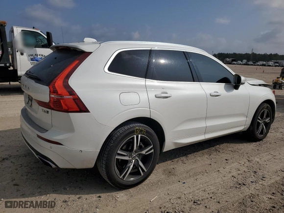 2018 Volvo XC60 R-Design with VIN YV4A22RM5J1030135, listed as a Copart auction lot 45674274 with 67,486 mi miles. Bid and sale history available at carsss.com. Image 3.