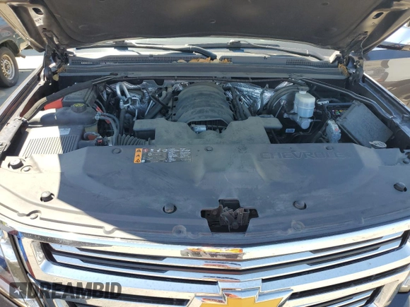 2018 Chevrolet Suburban Premier with VIN 1GNSCJKC4JR189639, listed as a Copart auction lot 64221035 with 110,256 mi miles and Salvage title. Bid and sale history available at DreamBid. Image 12.