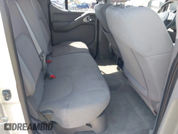2017 Nissan Frontier SV with VIN 1N6AD0ER8HN745719, listed as a IAAI auction lot 42178510 with 154,927 mi miles and . Bid and sale history available at DreamBid. Image 8.