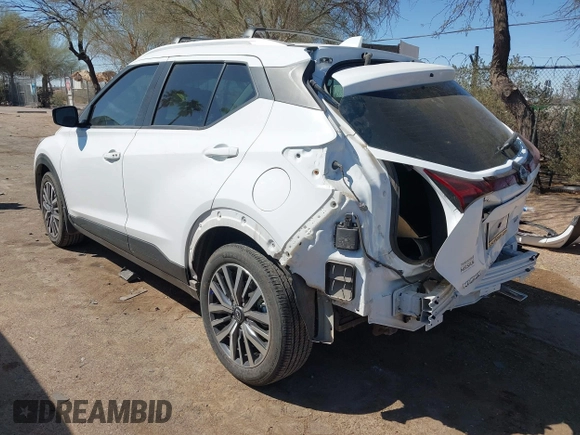 2024 Nissan Kicks SV with VIN 3N1CP5CV3RL496072, listed as a IAAI auction lot 41827609 with 9,059 mi miles. Bid and sale history available at carsss.com. Image 3.