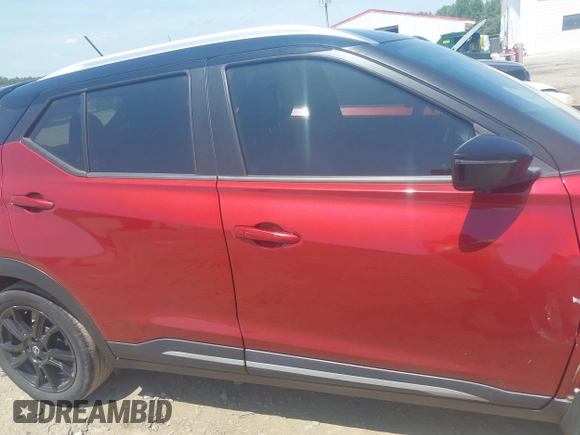 2020 Nissan Kicks SR z VIN 3N1CP5DV7LL537888, wystawiony jako IAAI lot #42156224 z przebiegiem 44 844 mil mil oraz . Historia ofert i sprzedaży dostępna na DreamBid. Obrazek 14.