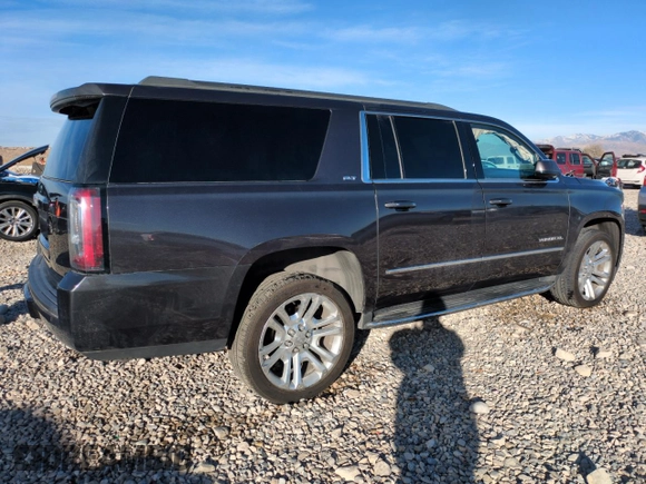 2018 GMC Yukon XL SLT with VIN 1GKS2GKC1JR105652, listed as a Copart auction lot 81405944 with 134,747 mi miles and Salvage Title. Bid and sale history available at carsss.com. Image 3.