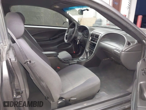2004 Ford Mustang Standard с VIN 1FAFP406X4F180761, выставлен на аукционе IAAI как лот 42217437 с пробегом 55 356 миль миль и . История ставок и продаж доступна на DreamBid. Изображение 5.