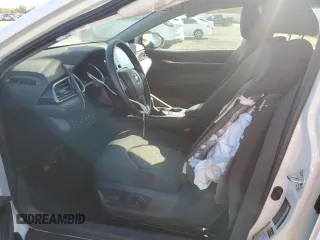 2024 Toyota Camry LE z VIN 4T1C11AK1RU257623, wystawiony jako Copart lot #50471135 z przebiegiem 8 055 mil mil oraz Szkoda całkowita • Salvage title. Historia ofert i sprzedaży dostępna na DreamBid. Obrazek 7.