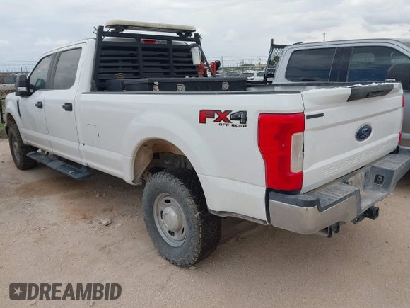 2019 Ford F-250 XL with VIN 1FT7W2B65KED93008, listed as a IAAI auction lot 42524436 with 258,924 mi miles and . Bid and sale history available at DreamBid. Image 3.