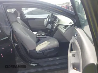 2018 Hyundai Sonata SE z VIN 5NPE24AF1JH700334, wystawiony jako IAAI lot #42261191 z przebiegiem 93 269 mil mil oraz . Historia ofert i sprzedaży dostępna na DreamBid. Obrazek 5.
