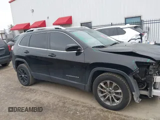 2020 Jeep Cherokee Latitude Plus with VIN 1C4PJLLB7LD637670, listed as a IAAI auction lot 41581886 with 70,199 mi miles. Bid and sale history available at carsss.com. Image 14.