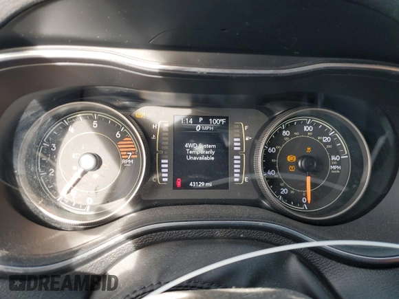 2019 Jeep Cherokee Latitude with VIN 1C4PJMCB8KD417815, listed as a Copart auction lot 84108154 with 43,129 mi miles and Salvage Title. Bid and sale history available at carsss.com. Image 9.