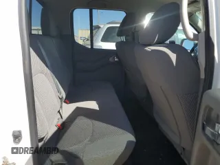 2019 Nissan Frontier SV z VIN 1N6DD0EV9KN875834, wystawiony jako Copart lot #48064255 z przebiegiem 40 628 mil mil oraz Szkoda całkowita • Salvage title. Historia ofert i sprzedaży dostępna na DreamBid. Obrazek 10.