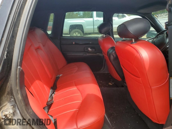 1997 Lincoln Town Car Executive z VIN 1LNLM81W6VY675388, wystawiony jako Copart lot #50345165 z przebiegiem 164 206 mil mil oraz Szkoda całkowita • Salvage title. Historia ofert i sprzedaży dostępna na DreamBid. Obrazek 10.