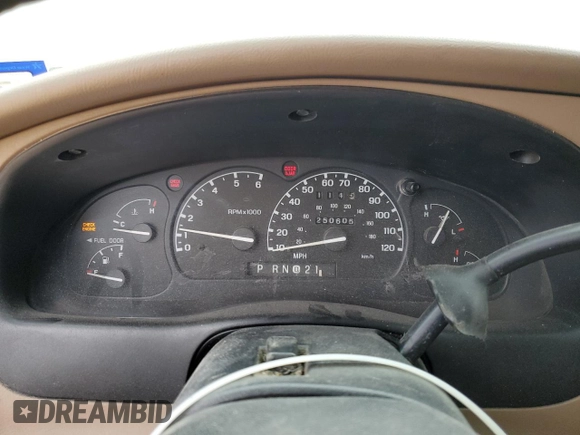 1999 Ford Explorer с VIN 1FMYU22E3XUA62129, выставлен на аукционе Copart как лот 87883565 с пробегом 250 605 миль миль и Списание • Salvage title. История ставок и продаж доступна на DreamBid. Изображение 9.