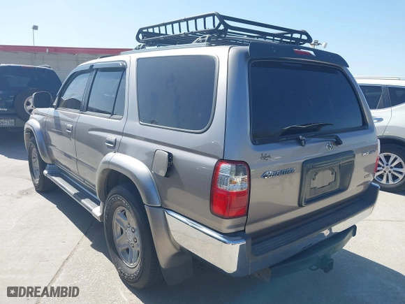 2001 Toyota 4Runner SR5 with VIN JT3HN86R810333948, listed as a IAAI auction lot 41832267 with 181,619 mi miles. Bid and sale history available at carsss.com. Image 3.