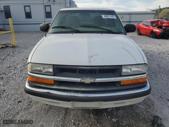 2000 Chevrolet S-10 LS with VIN 1GCCS19W7Y8158661, listed as a Copart auction lot 48857445 with 124,068 mi miles and Clean Title. Bid and sale history available at carsss.com. Image 5.