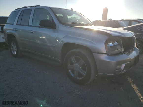 2008 Chevrolet TrailBlazer LT w/1LT with VIN 1GNDS13S882226292, listed as a Copart auction lot 85803564 with 163,004 mi miles and Salvage Title. Bid and sale history available at carsss.com. Image 4.