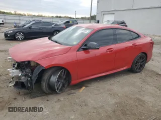 2020 BMW 2 Series M235i xDrive z VIN WBA13AL0XL7G11307, wystawiony jako Copart lot #51994945 z przebiegiem 42 888 mil mil oraz Szkoda całkowita • Salvage title. Historia ofert i sprzedaży dostępna na DreamBid. Obrazek 1.