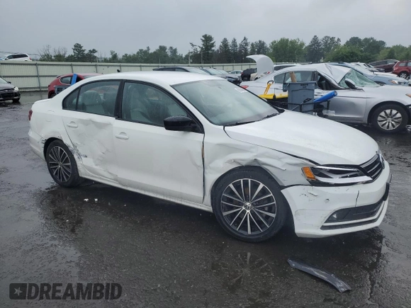 2016 Volkswagen Jetta Sport с VIN 3VWD17AJ0GM376913, выставлен на аукционе Copart как лот 62678685 с пробегом 73 532 миль миль и Списание • Salvage title. История ставок и продаж доступна на DreamBid. Изображение 4.