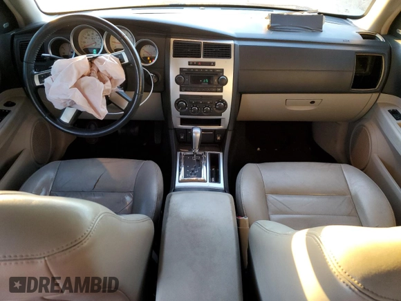 2007 Dodge Magnum R/T z VIN 2D4GZ572X7H687862, wystawiony jako Copart lot #84060134 z przebiegiem 170 431 mil mil oraz Szkoda całkowita • Salvage title. Historia ofert i sprzedaży dostępna na DreamBid. Obrazek 8.