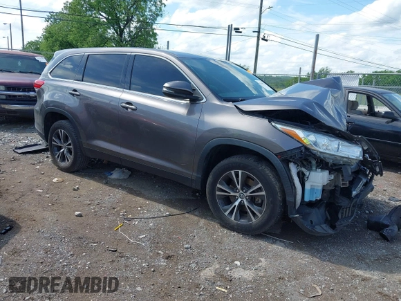 2019 Toyota Highlander LE z VIN 5TDZZRFH3KS325109, wystawiony jako IAAI lot #42160177 z przebiegiem 124 288 mil mil oraz . Historia ofert i sprzedaży dostępna na DreamBid. Obrazek 1.
