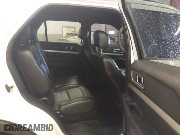 2017 Ford Explorer XLT with VIN 1FM5K8D89HGB36950, listed as a IAAI auction lot 41083427 with Not Provided miles and . Bid and sale history available at carsss.com. Image 8.